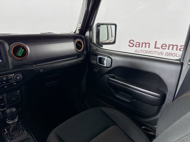 Used 2021 Jeep Gladiator Mojave w/ Cold Weather Group image 22