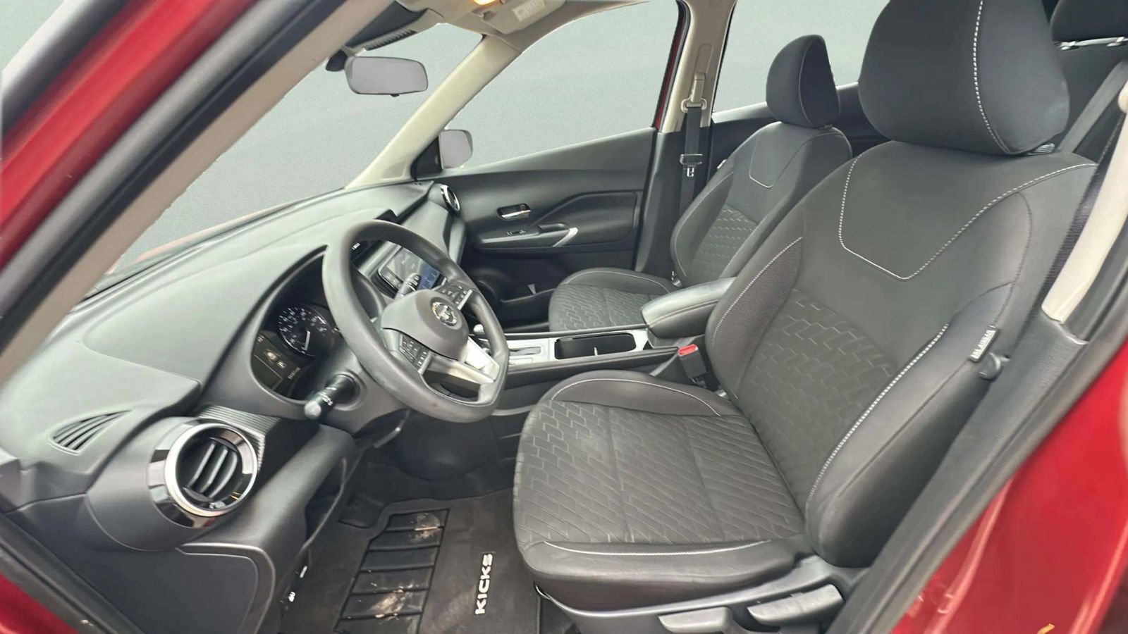 Used 2021 Nissan Kicks SV image 17