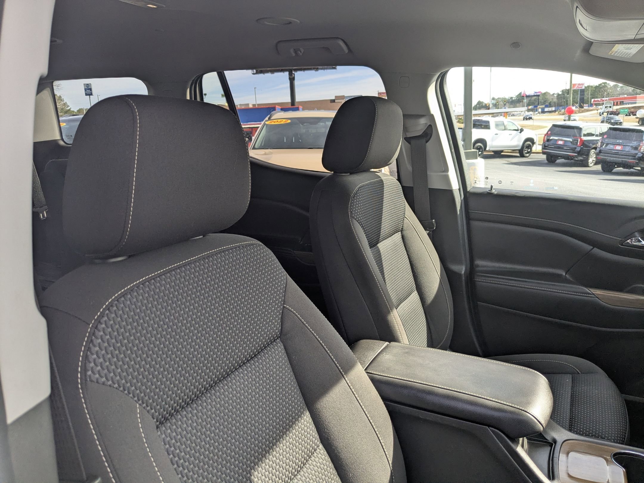 Used 2021 GMC Acadia SLE w/ Elevation Edition image 28