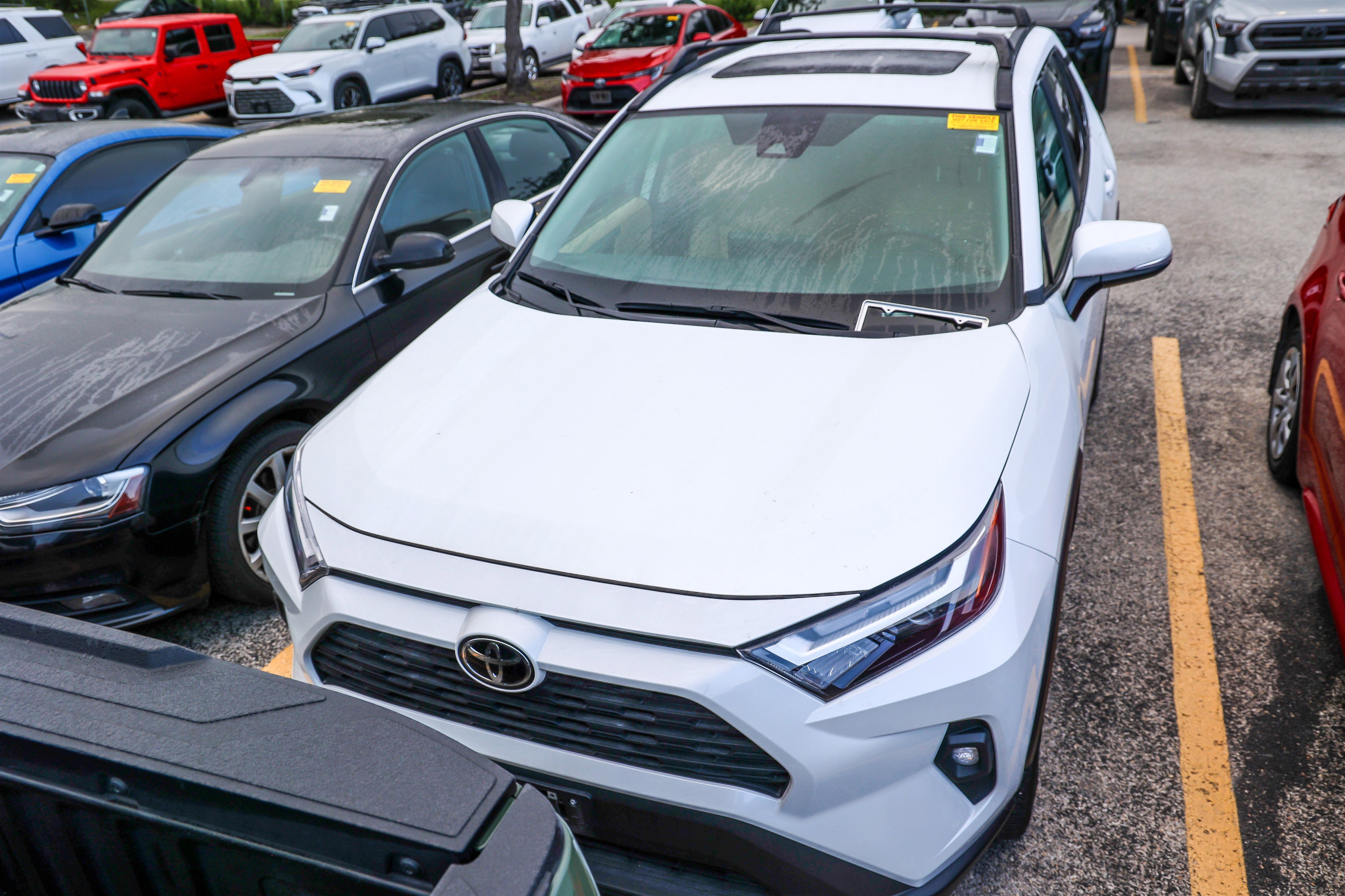 Used 2024 Toyota RAV4 XLE Premium FWD image 4