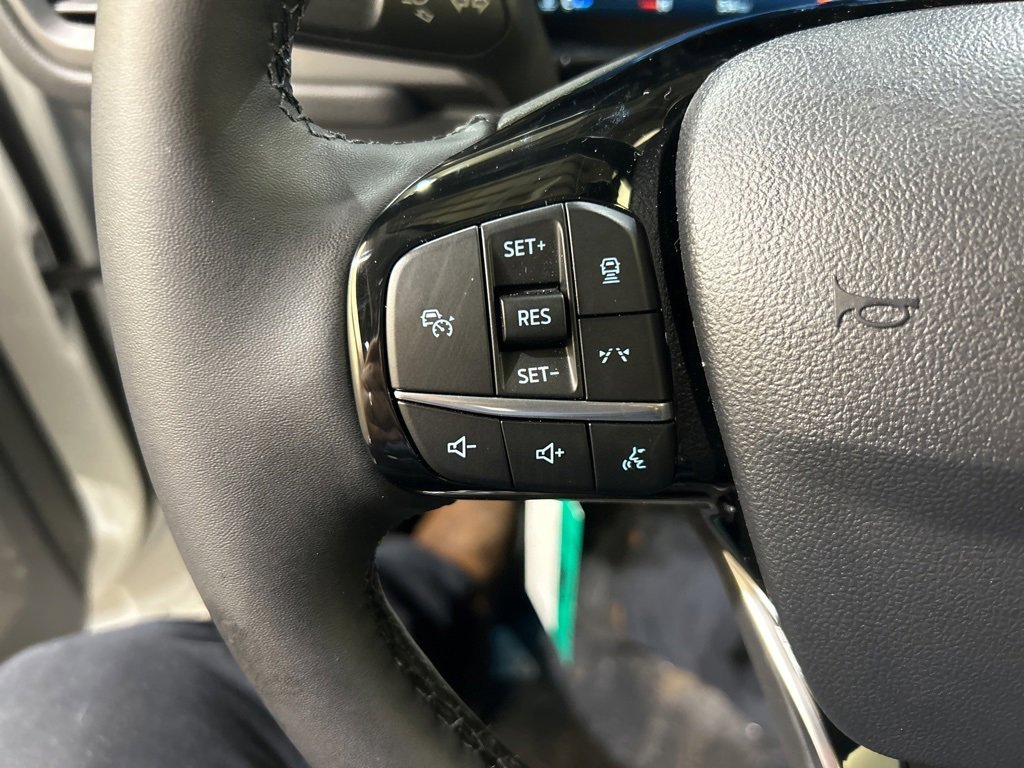 Used 2024 Ford Escape Base w/ PHEV Premium Package image 28