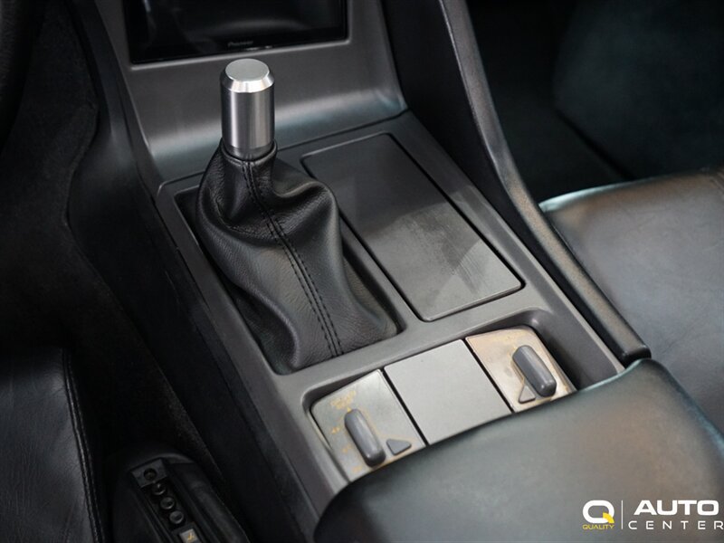 Used 1991 Chevrolet Corvette Convertible RWD image 28