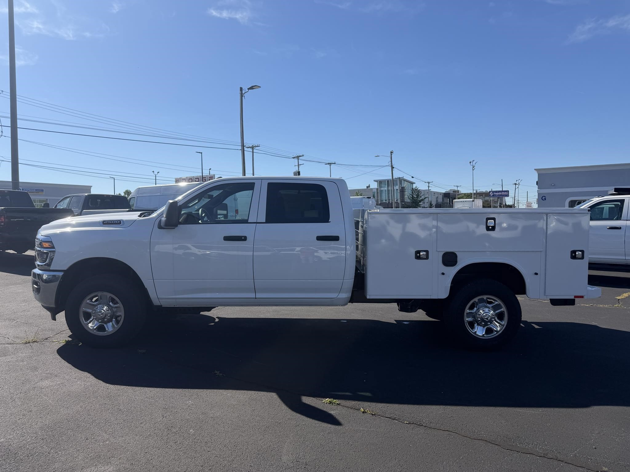 Used 2026 RAM 2500 Tradesman w/ Chrome Appearance Group AWD/4WD image 5