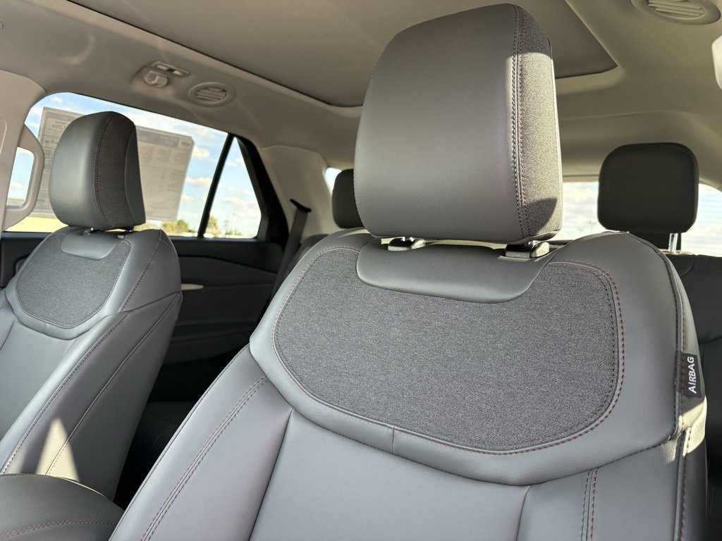 New 2026 Ford Explorer Active image 53