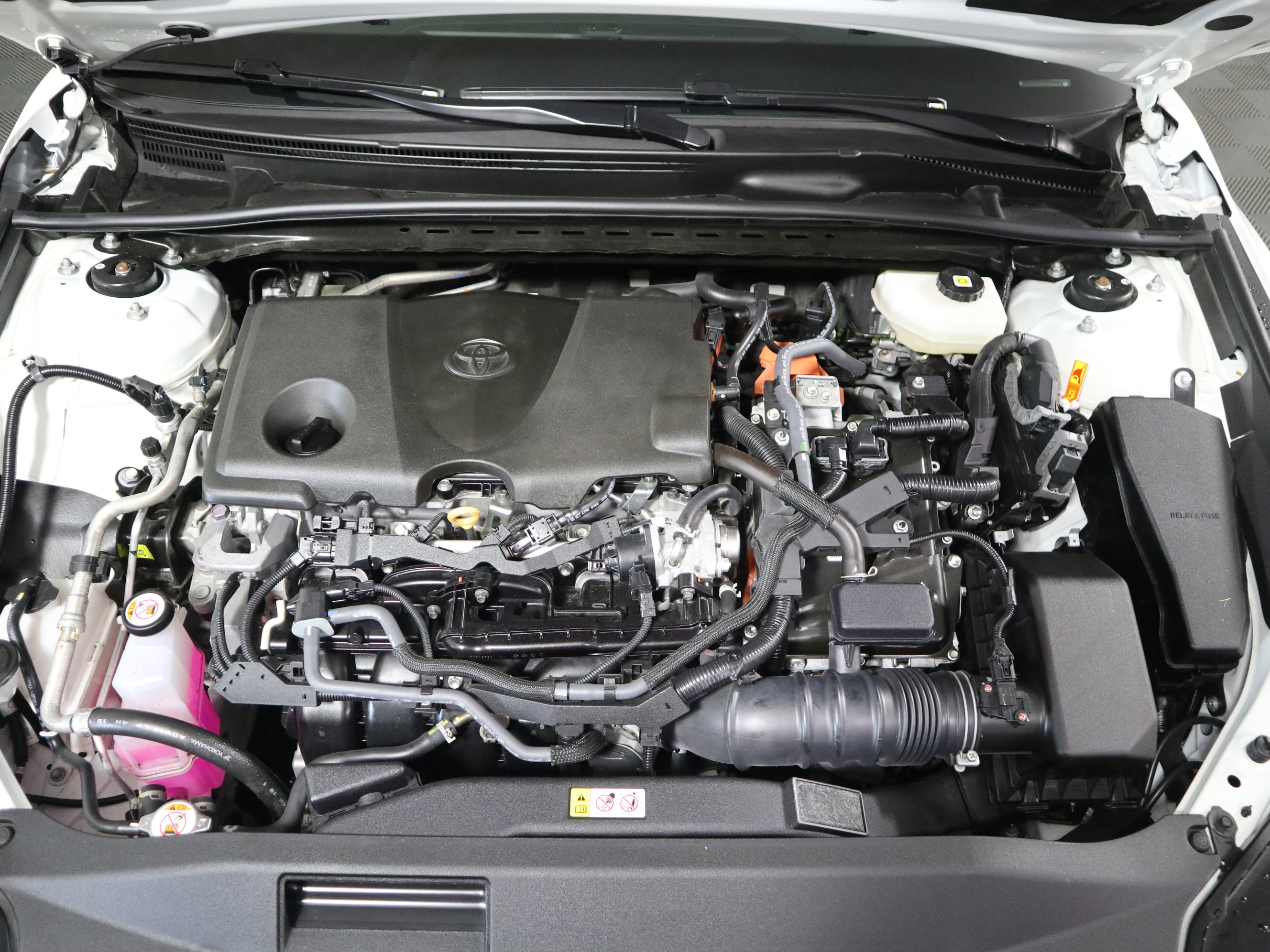 Used 2025 Toyota Camry LE FWD image 13