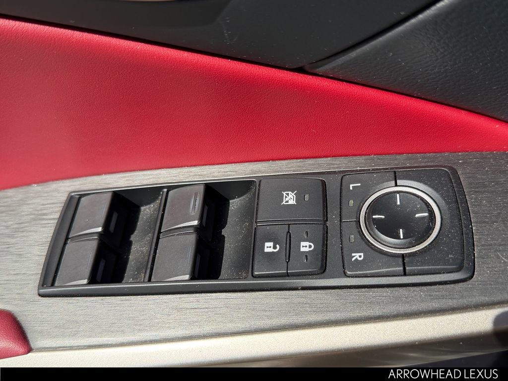 Used 2019 Lexus IS 350 F Sport image 18