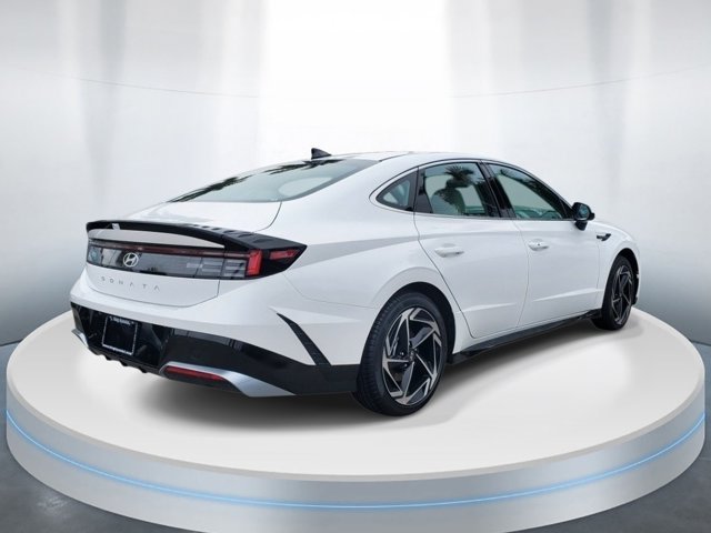 New 2026 Hyundai Sonata SEL FWD image 4