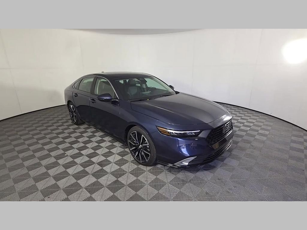 Used 2023 Honda Accord Touring image 31