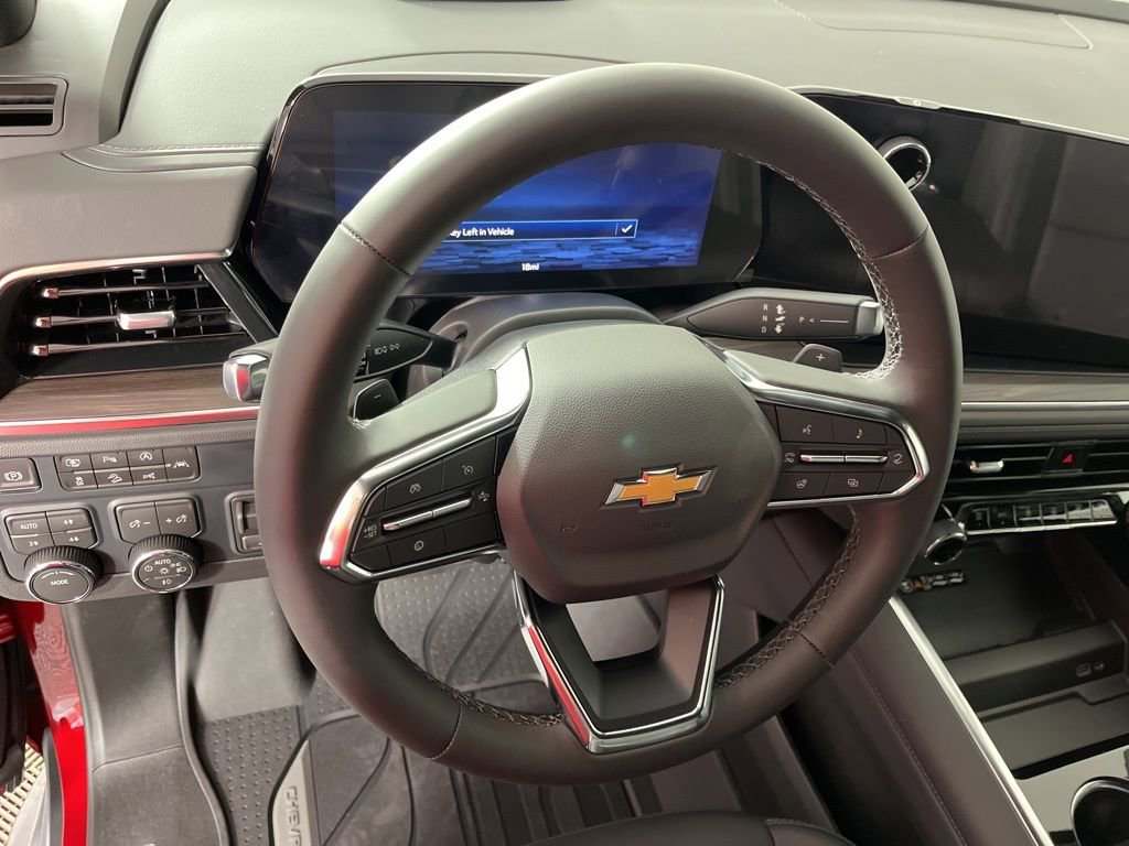 New 2026 Chevrolet Suburban LT image 28