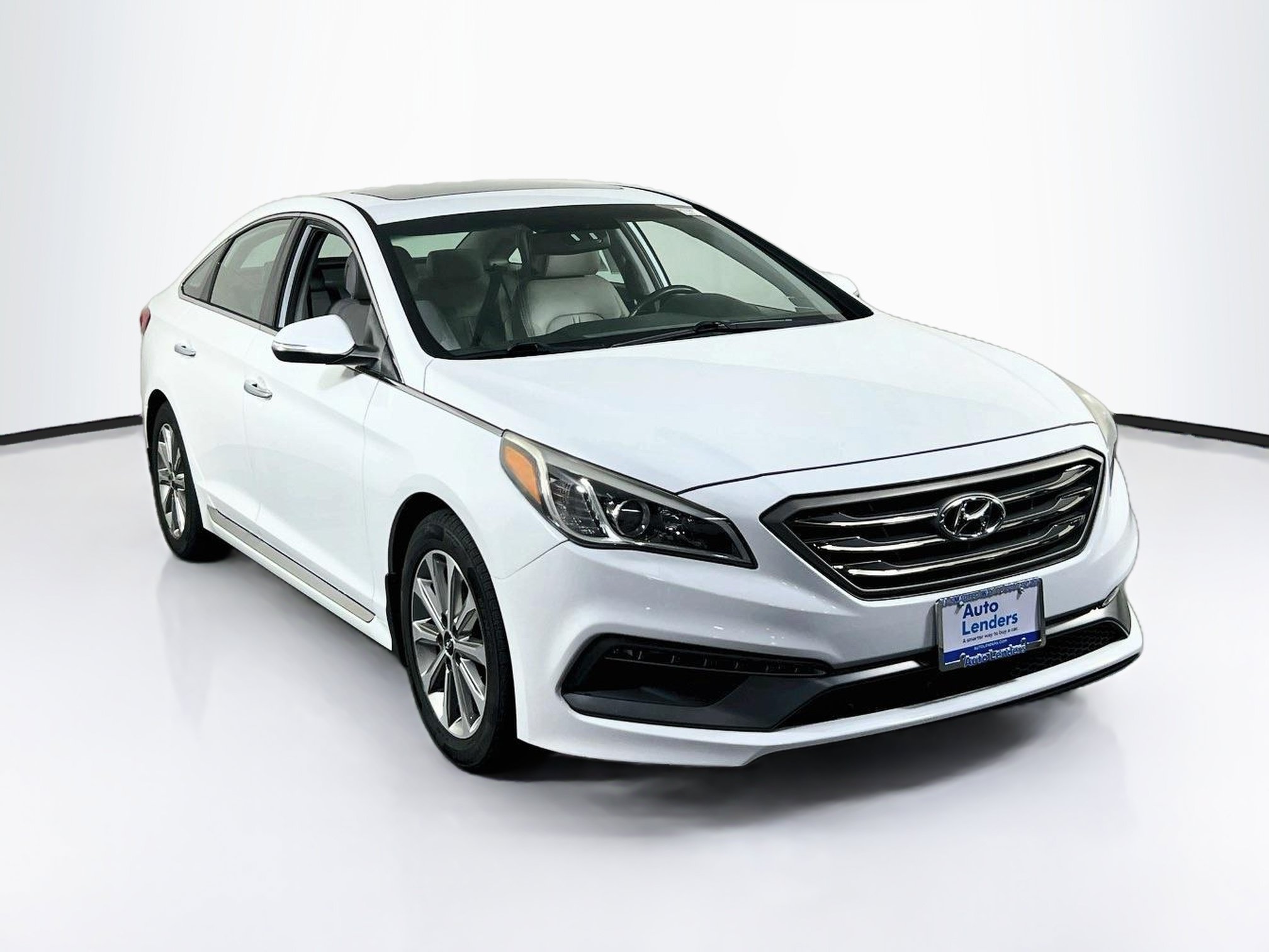 Used 2016 Hyundai Sonata Limited w/ Cargo Package FWD image 3