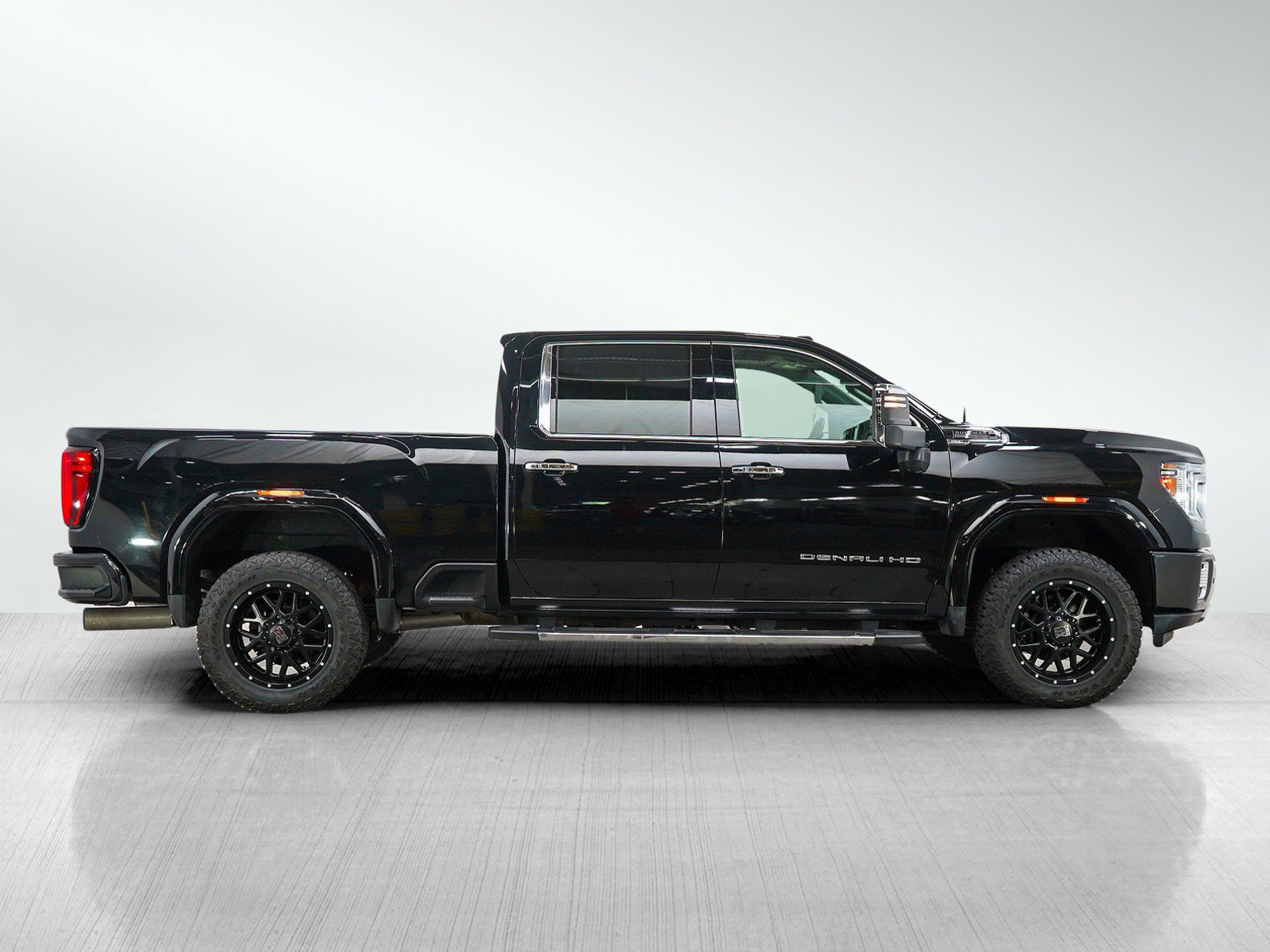 Used 2020 GMC Sierra 2500 Denali w/ Denali Ultimate Package AWD/4WD image 6