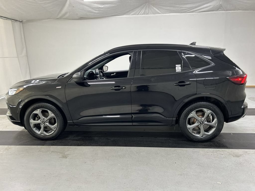 Used 2024 Ford Escape ST-Line AWD/4WD image 6