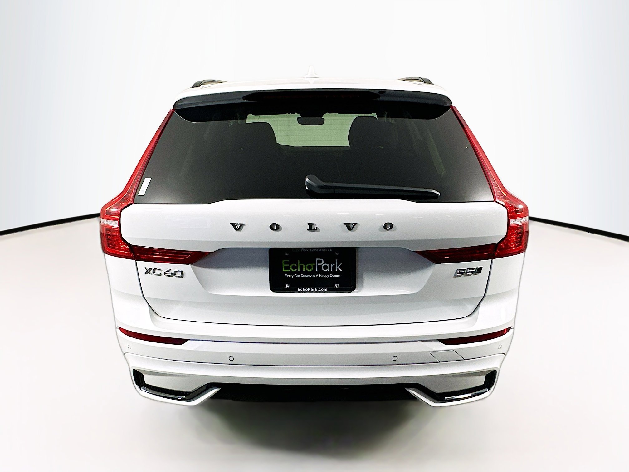Used 2025 Volvo XC60 B5 Plus image 7