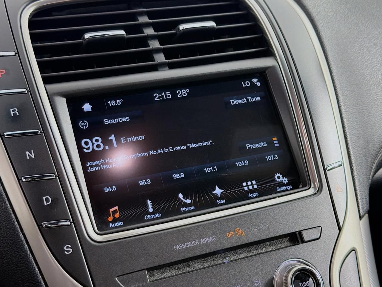 Used 2017 Lincoln MKX Select w/ MKX Climate Package AWD/4WD image 37