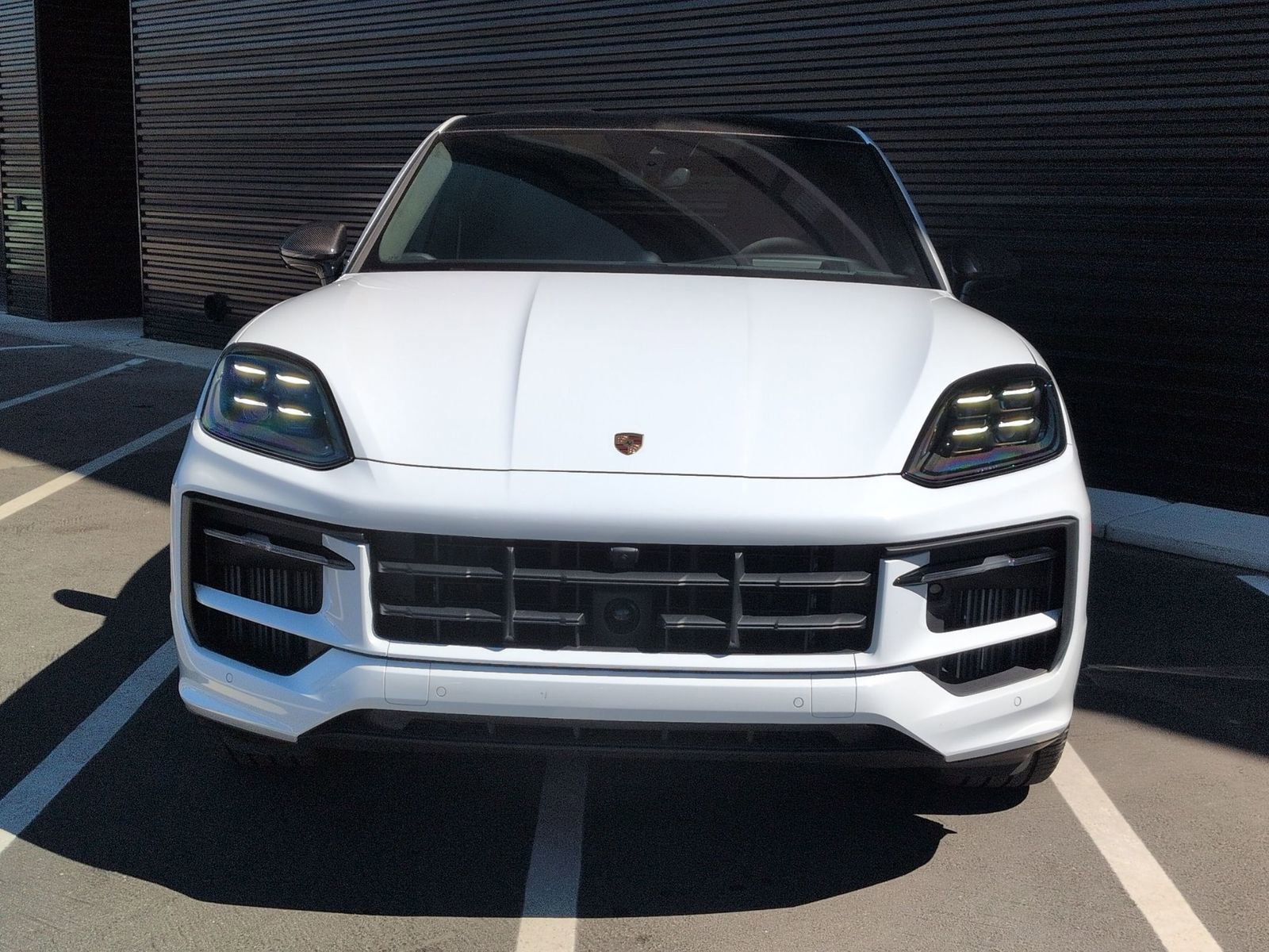 Certified 2025 Porsche Cayenne GTS AWD/4WD image 6