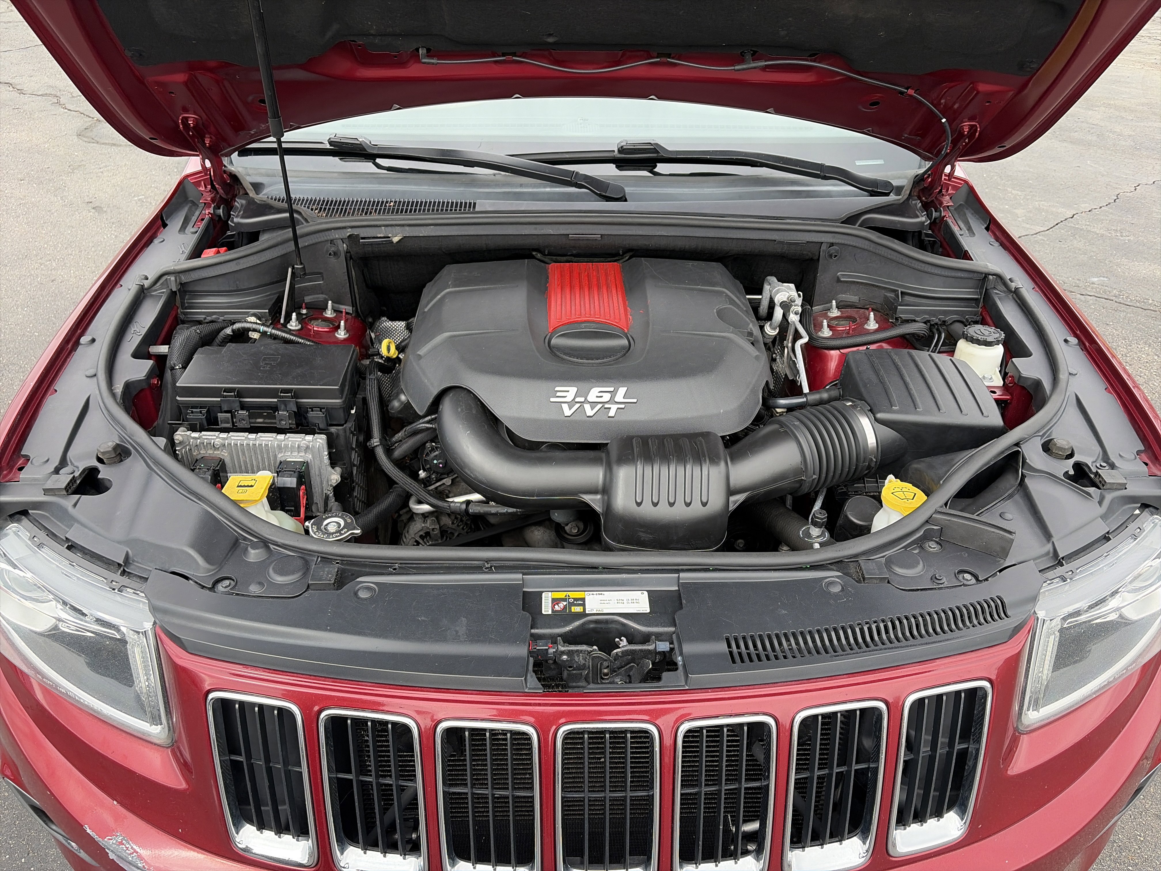 Used 2014 Jeep Grand Cherokee Limited image 29