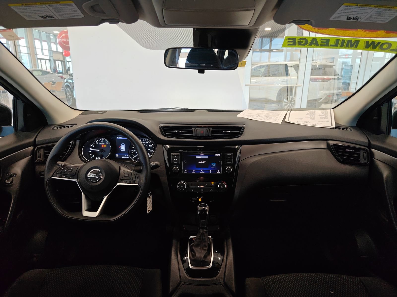 Used 2020 Nissan Rogue Sport S image 30