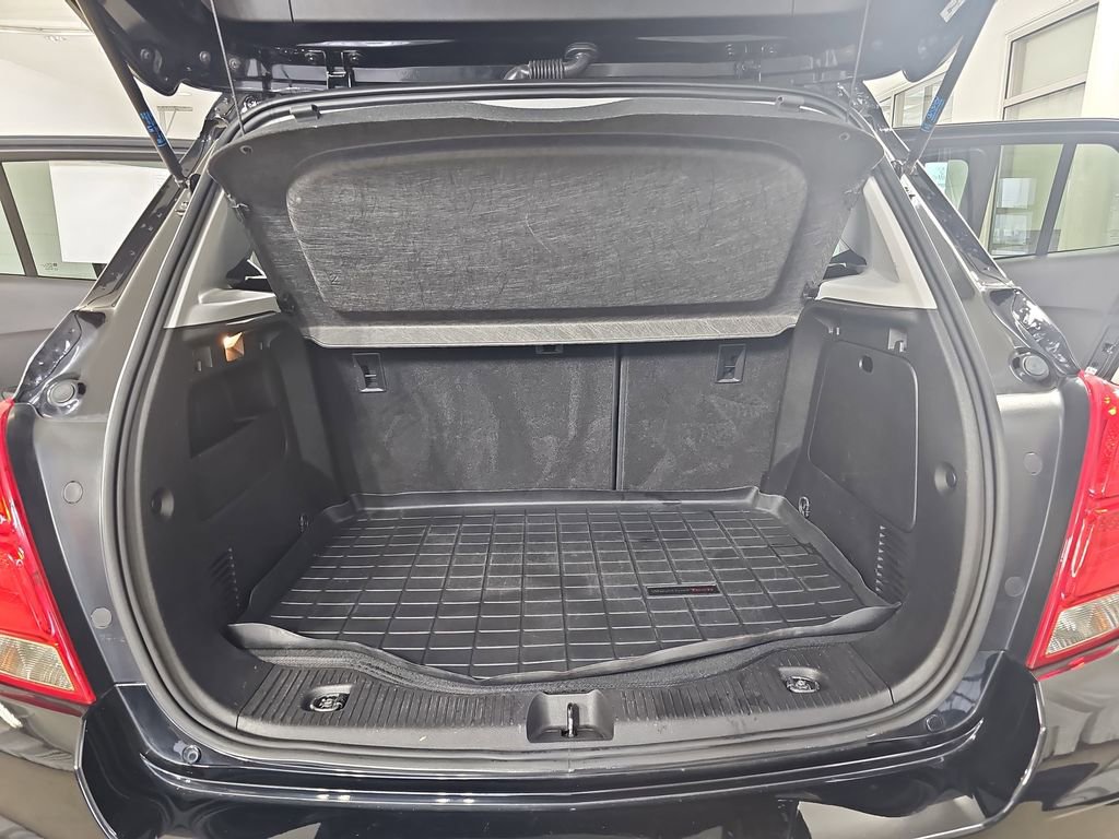 Used 2018 Chevrolet Trax Premier image 15