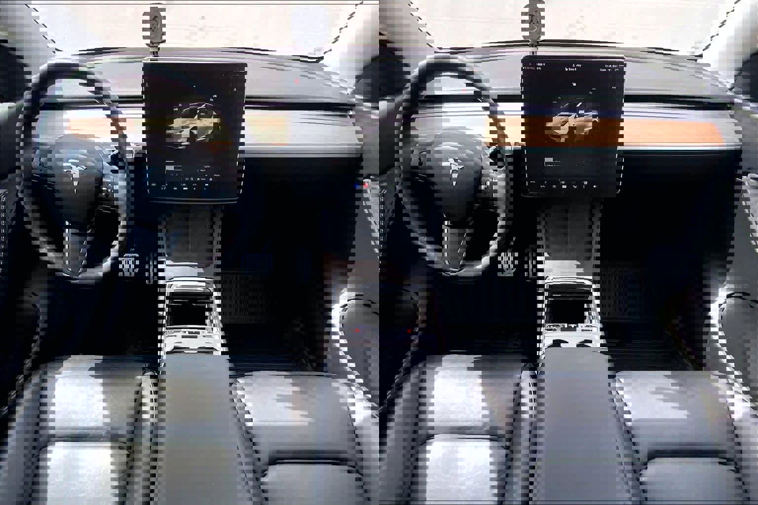 Used 2022 Tesla Model Y Performance image 11