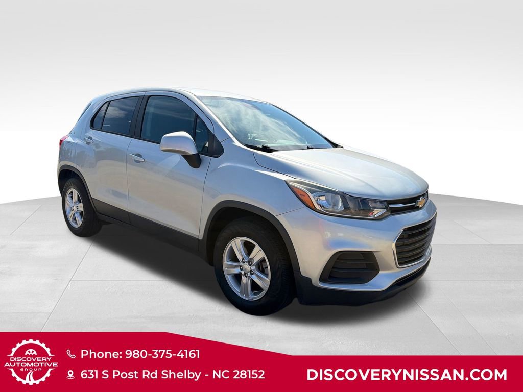 Used 2019 Chevrolet Trax LS w/ Tint and Cruise Package FWD image 6