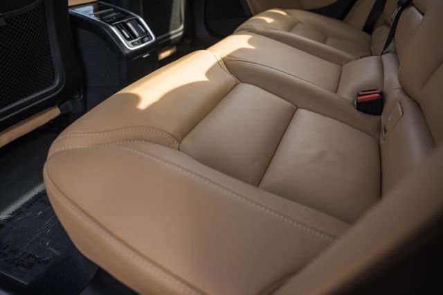 Certified 2023 Volvo S90 B6 Ultimate w/ Protection Package image 31