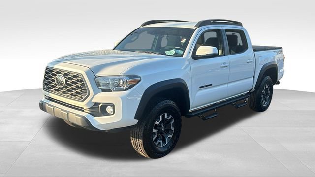 Used 2023 Toyota Tacoma TRD Off-Road w/ Technology Package image 2