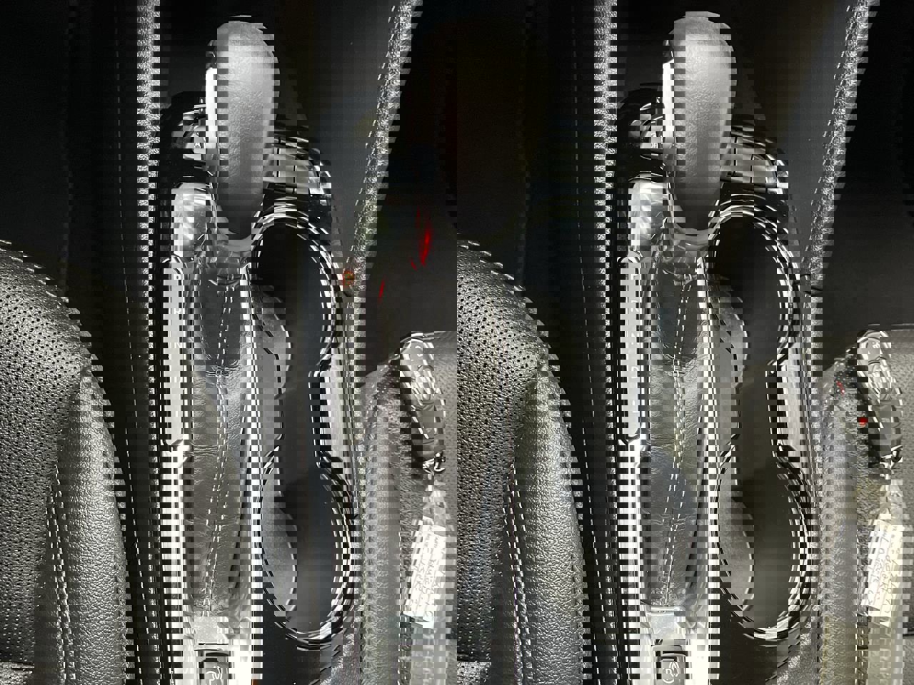 Used 2024 Buick Encore GX Sport Touring image 19