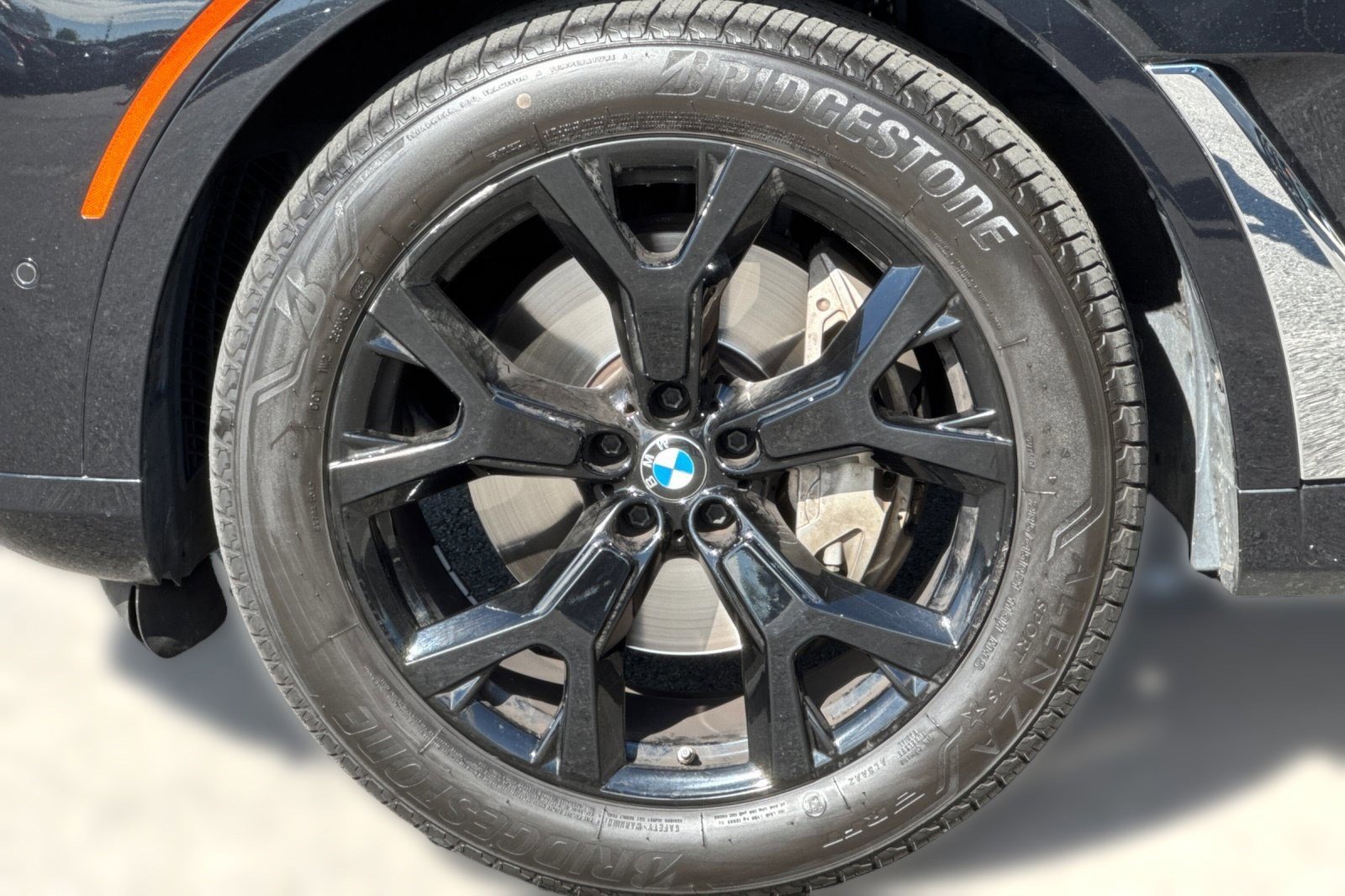 Certified 2023 BMW X7 xDrive40i w/ Premium Package image 11