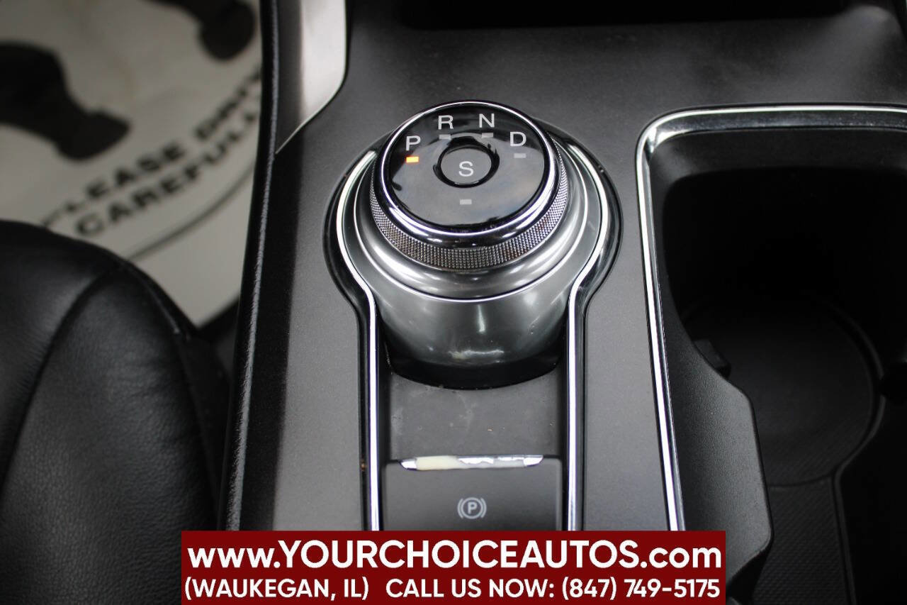 Used 2017 Ford Fusion SE image 22