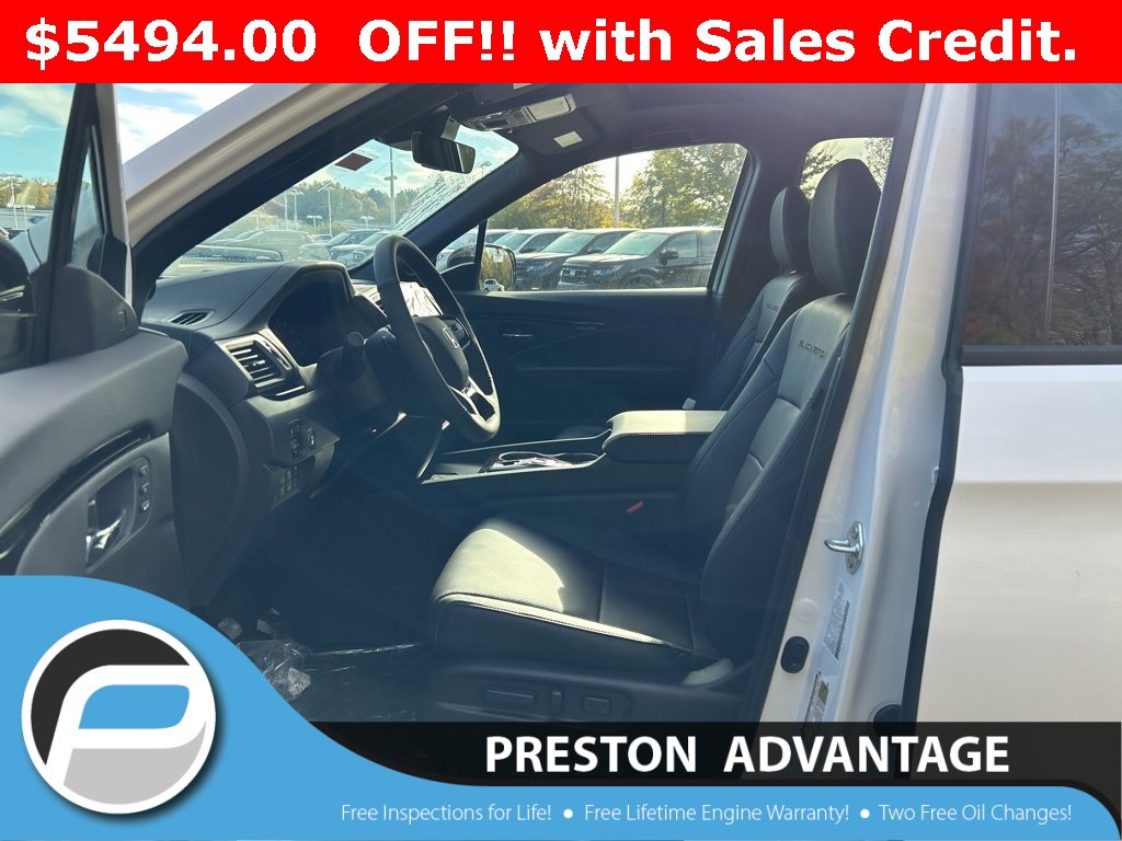 New 2026 Honda Ridgeline Black Edition image 9