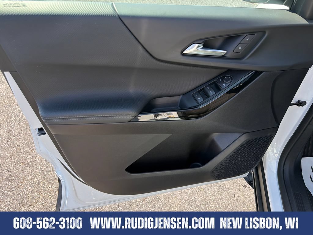 Used 2026 Chevrolet Equinox LT AWD/4WD image 10