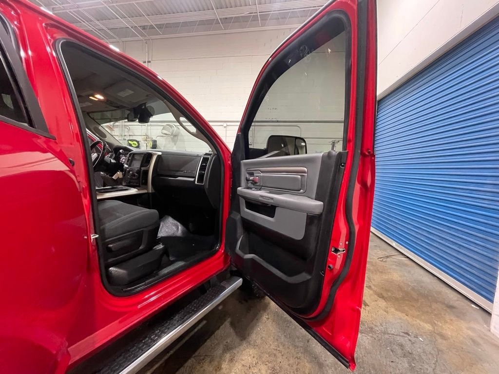 Used 2017 RAM 3500 Big Horn image 20