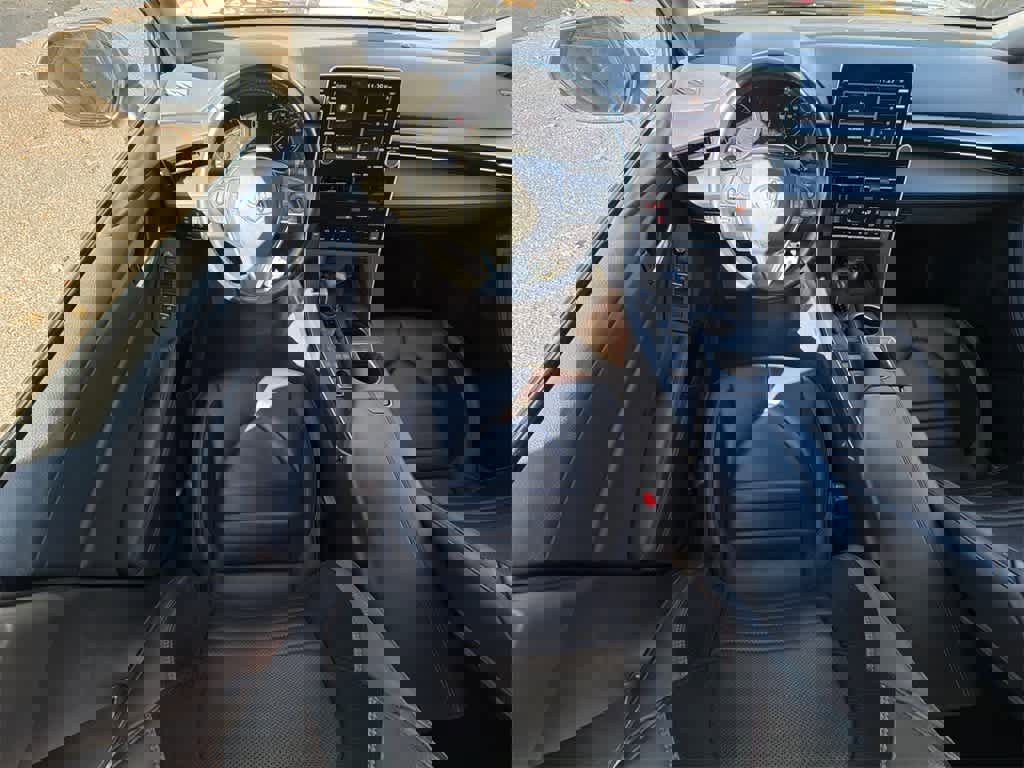 Used 2021 Toyota Avalon XSE image 19