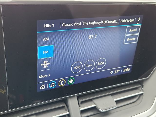 Used 2025 Chevrolet Trax LS FWD image 26