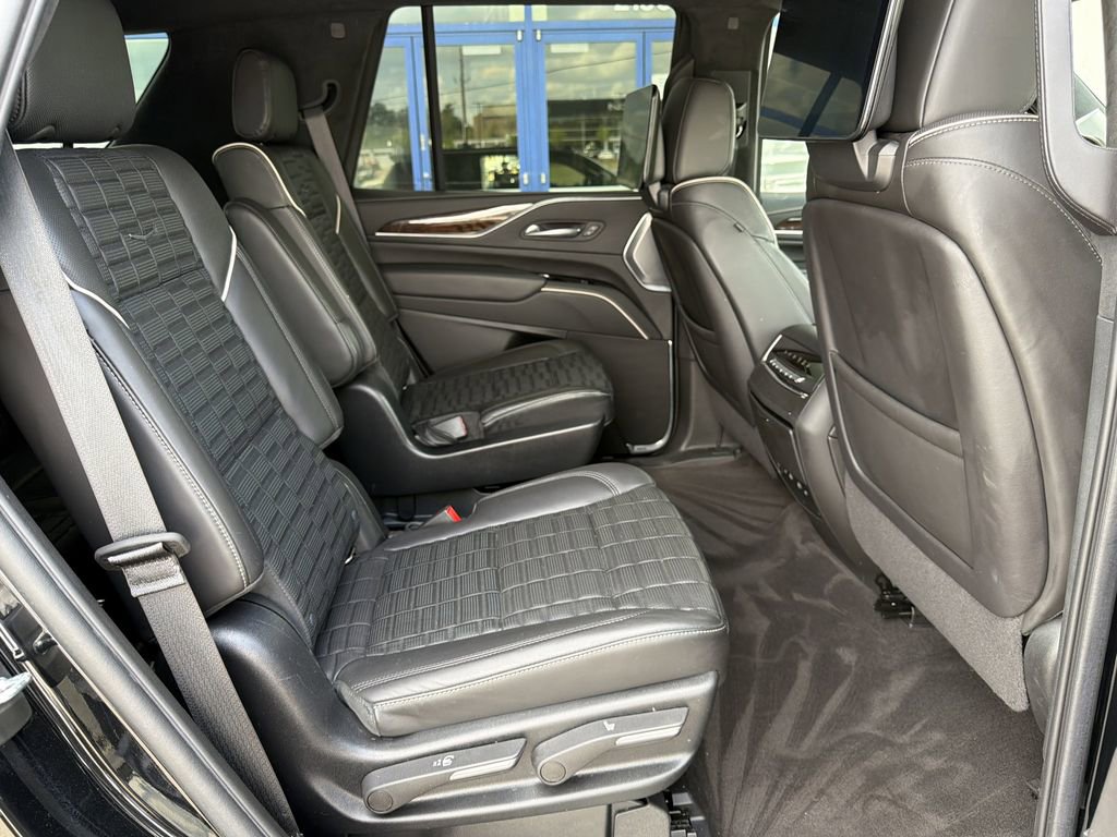 Certified 2022 Cadillac Escalade Sport Platinum w/ LPO, ONYX Package image 14