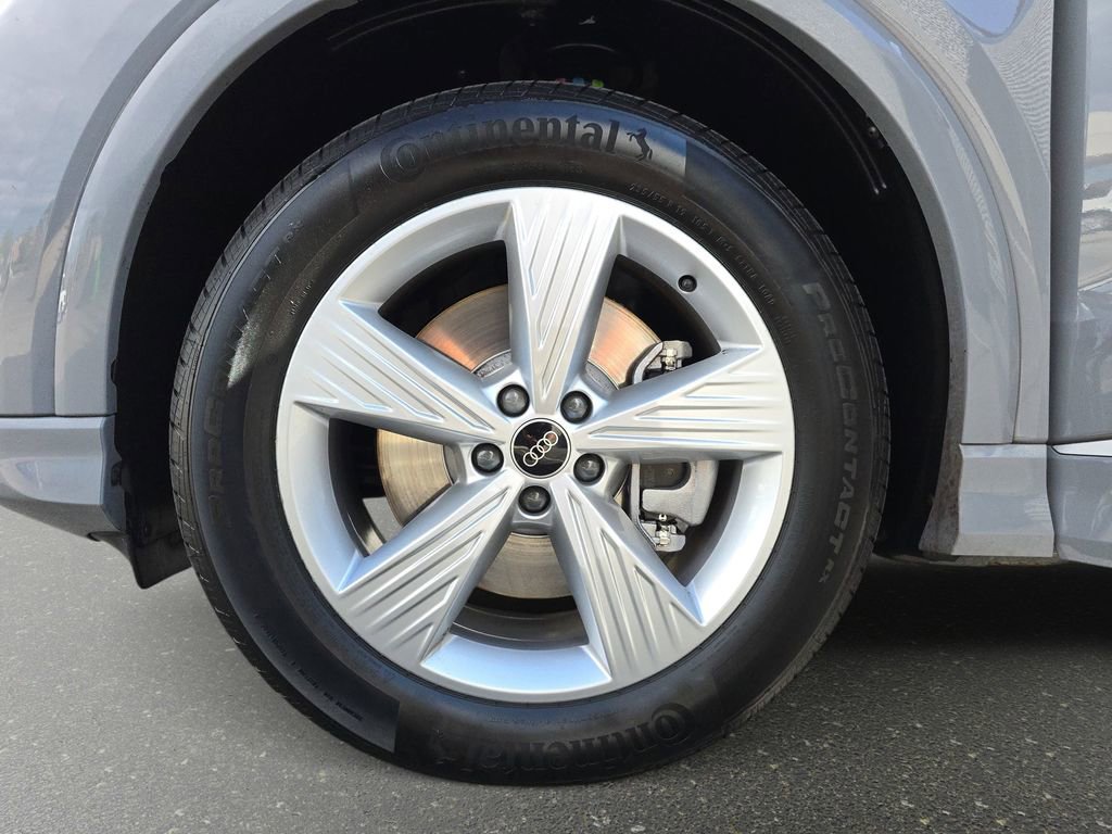 Certified 2024 Audi Q4 e-tron Premium image 33