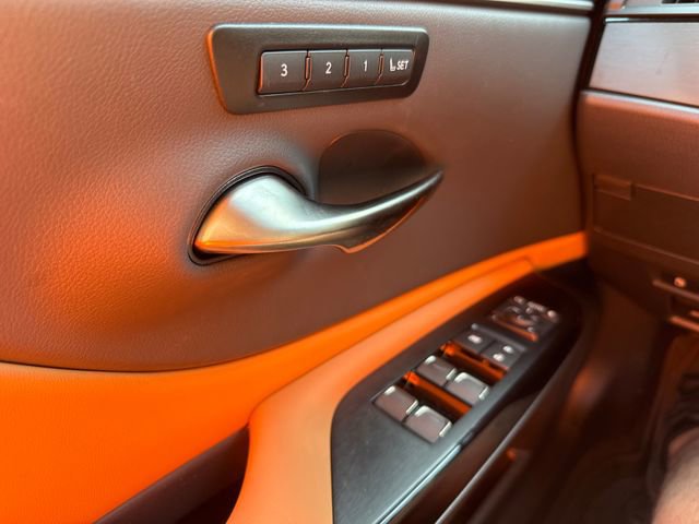 Used 2025 Lexus ES 350 w/ Premium Package image 25