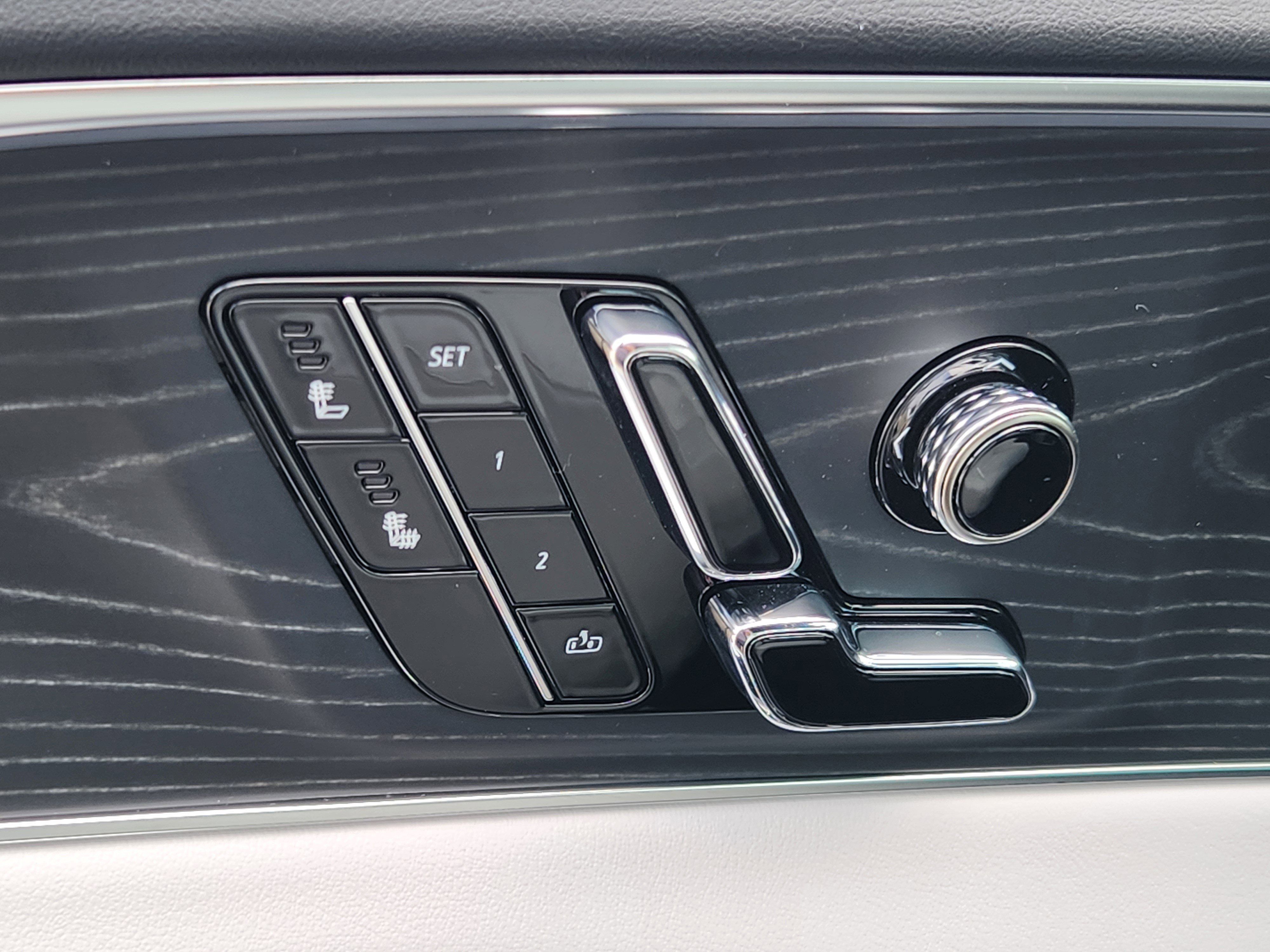 New 2025 Cadillac Lyriq Sport image 21