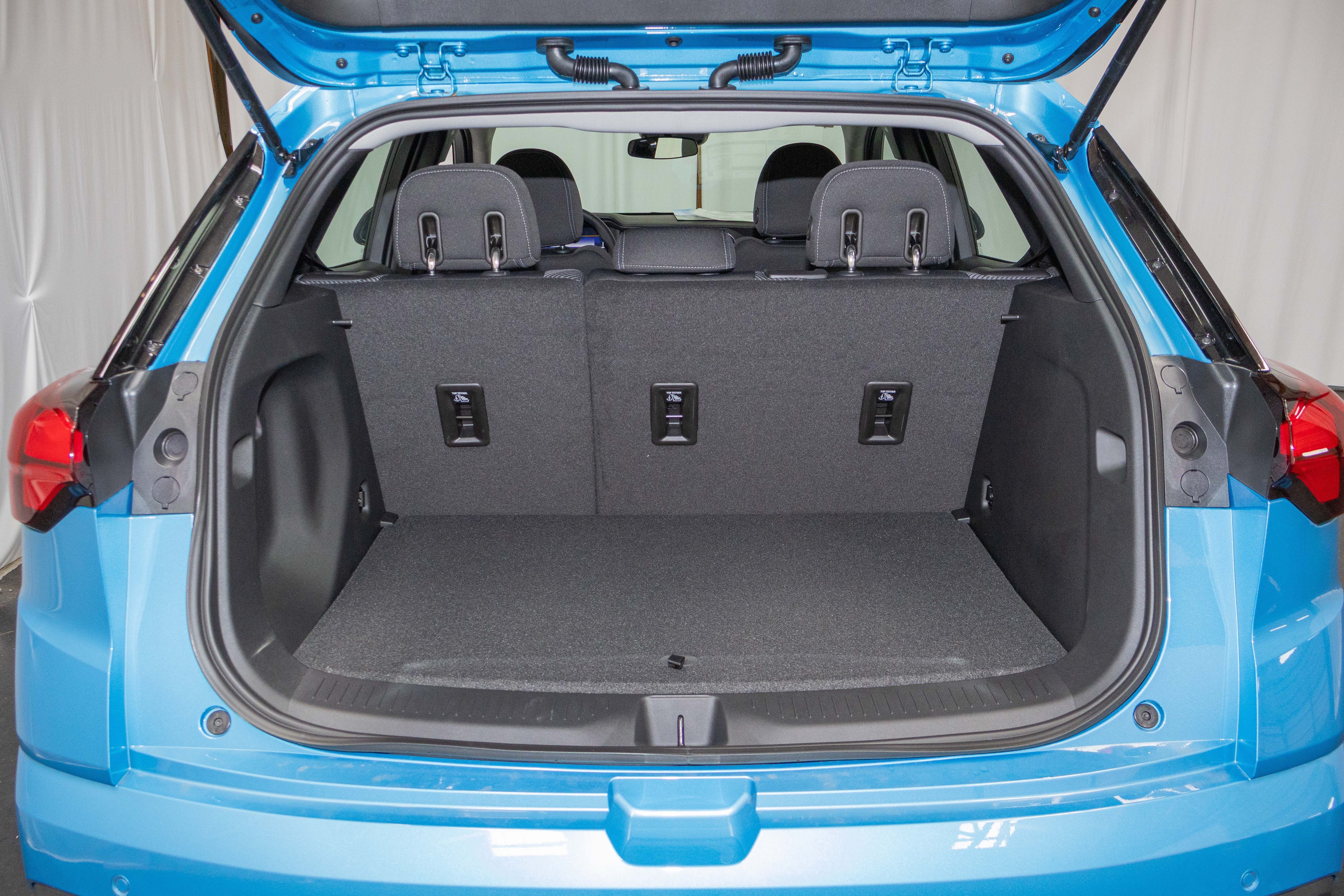 New 2027 Chevrolet Bolt LT FWD image 10