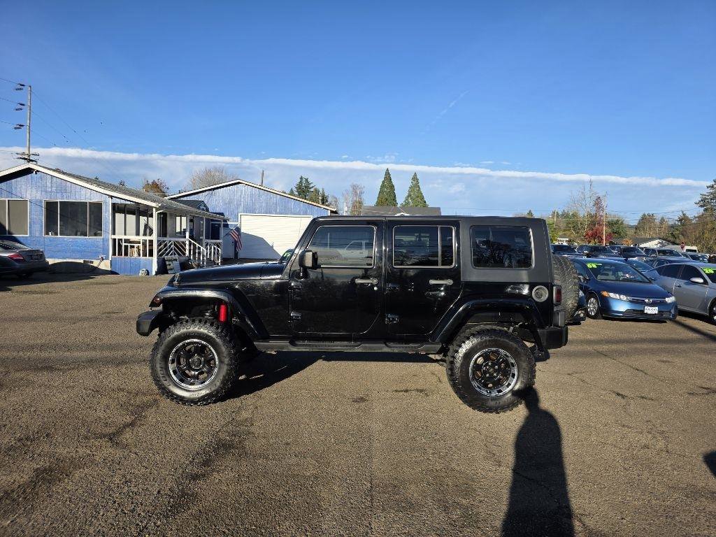 Used 2008 Jeep Wrangler Unlimited Sahara w/ Trailer Tow Group AWD/4WD image 8