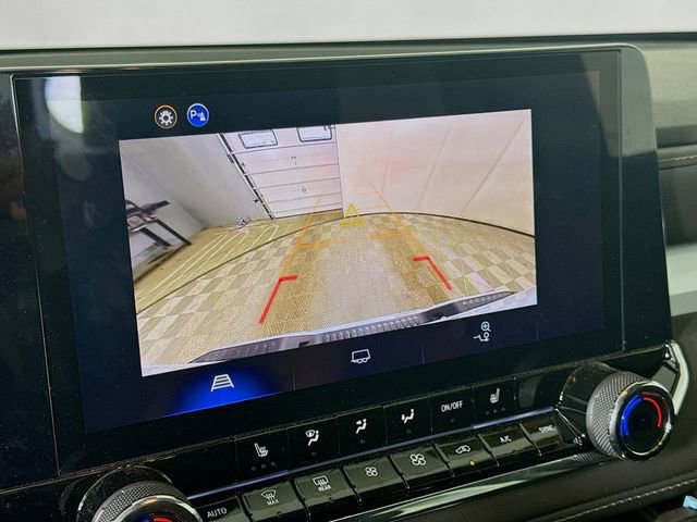 Used 2025 Chevrolet Colorado LT w/ Advanced Trailering Package image 16