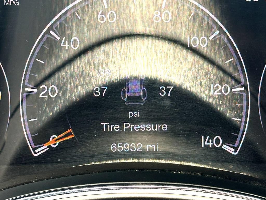 Used 2020 Jeep Grand Cherokee Altitude RWD image 26