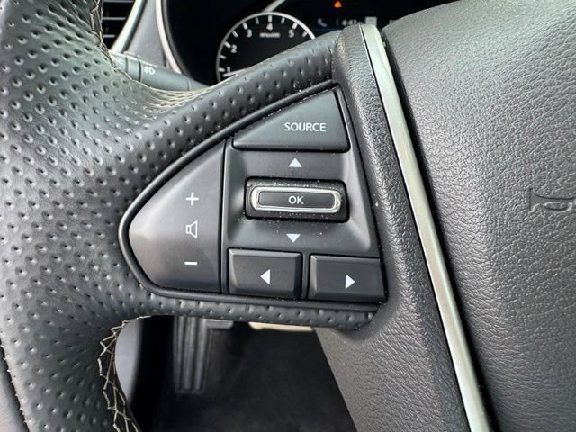 Used 2023 Nissan Maxima Platinum w/ Sport Mat Group FWD image 17