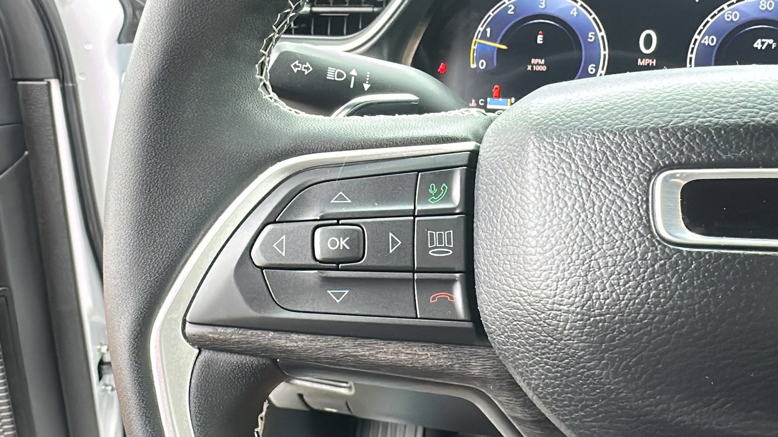 Used 2025 Jeep Grand Cherokee Limited w/ Trailer Tow Package image 19