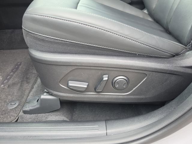 Certified 2026 Kia Sorento S FWD image 16