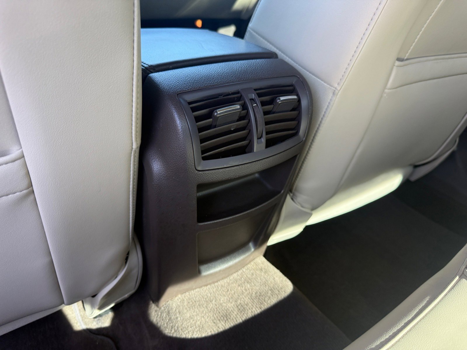 Used 2017 Buick Regal Sport Touring FWD image 23