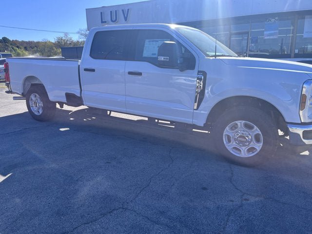 New 2026 Ford F350 XLT w/ 360-Degree Camera Package RWD image 2