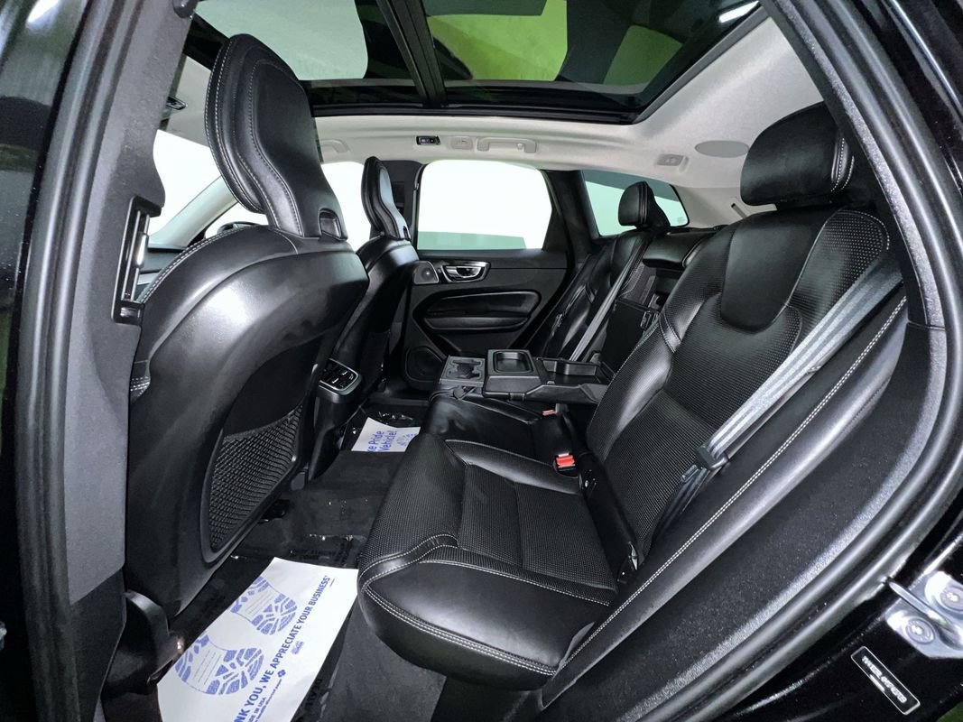 Used 2021 Volvo XC60 T5 Inscription w/ Advanced Package AWD/4WD image 28