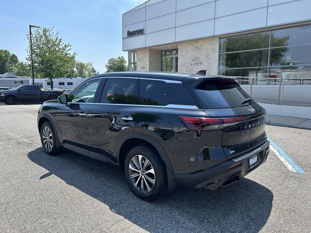 Used 2025 INFINITI QX60 Pure w/ Cargo Package AWD/4WD image 6