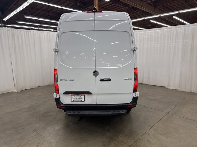 Used 2019 Freightliner Sprinter 2500 image 20
